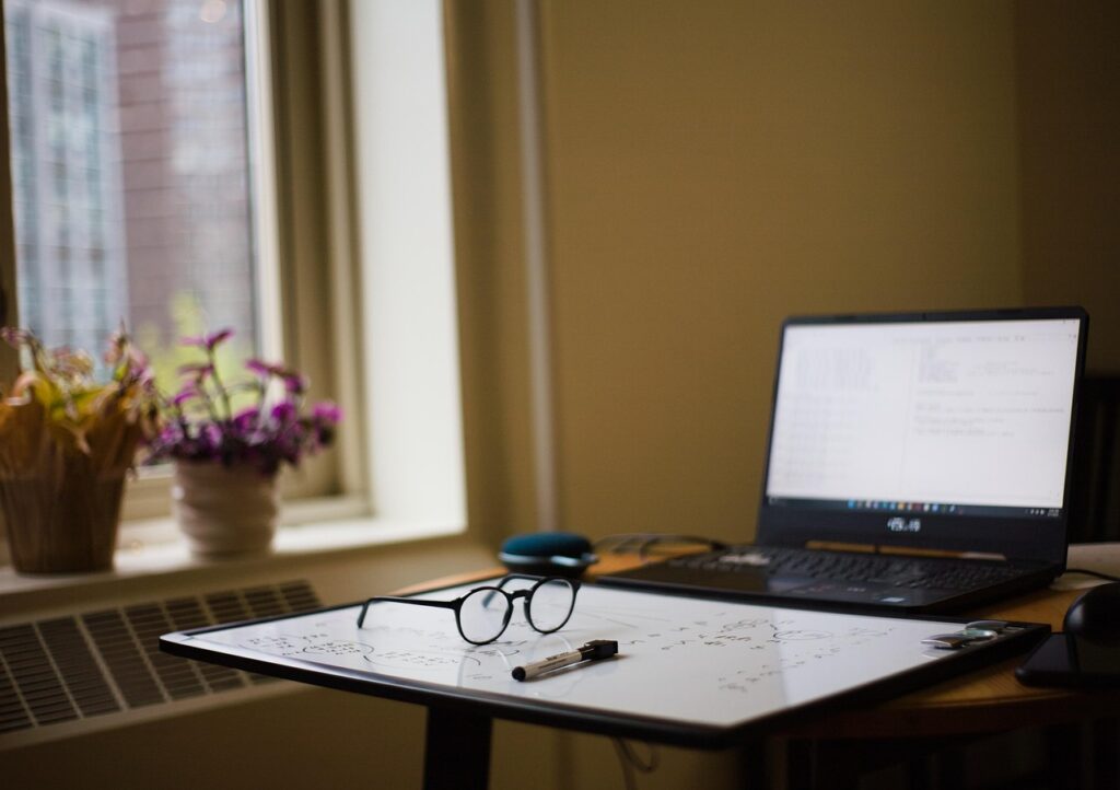 study, school, college, nyc, apartment, glasses, plants, nature, laptop